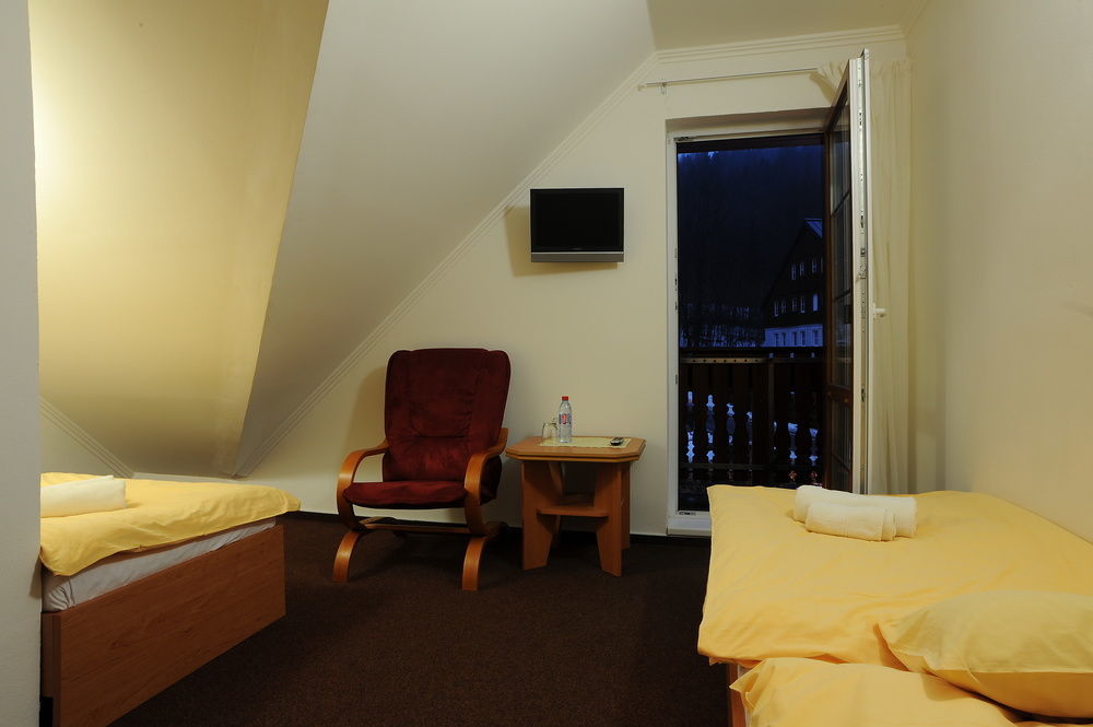 Wellness Penzion Jarmilka Bedřichov Exterior foto